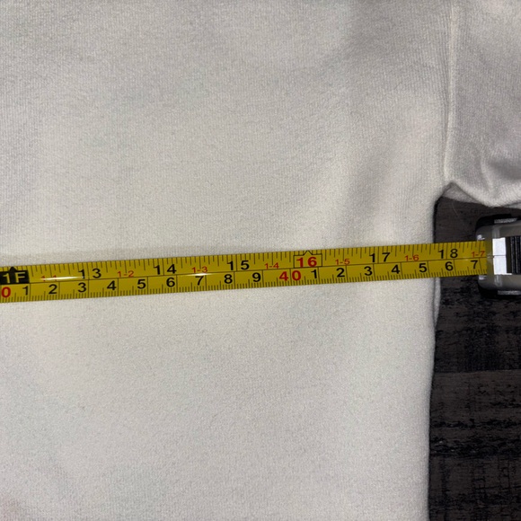 Alice + Olivia Nettie Ruffle Sleeve Crewneck Sweater - Size XS White - Picture 11 of 11